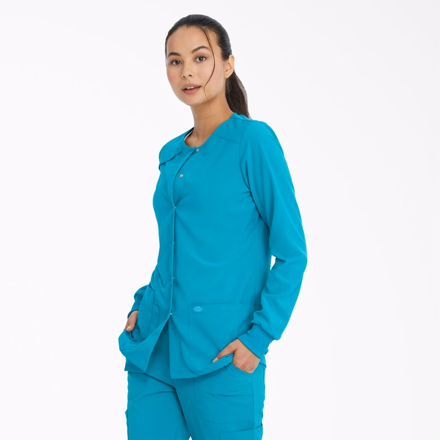 EDS Essentials Scrub-jakke med trykknapper foran for kvinner