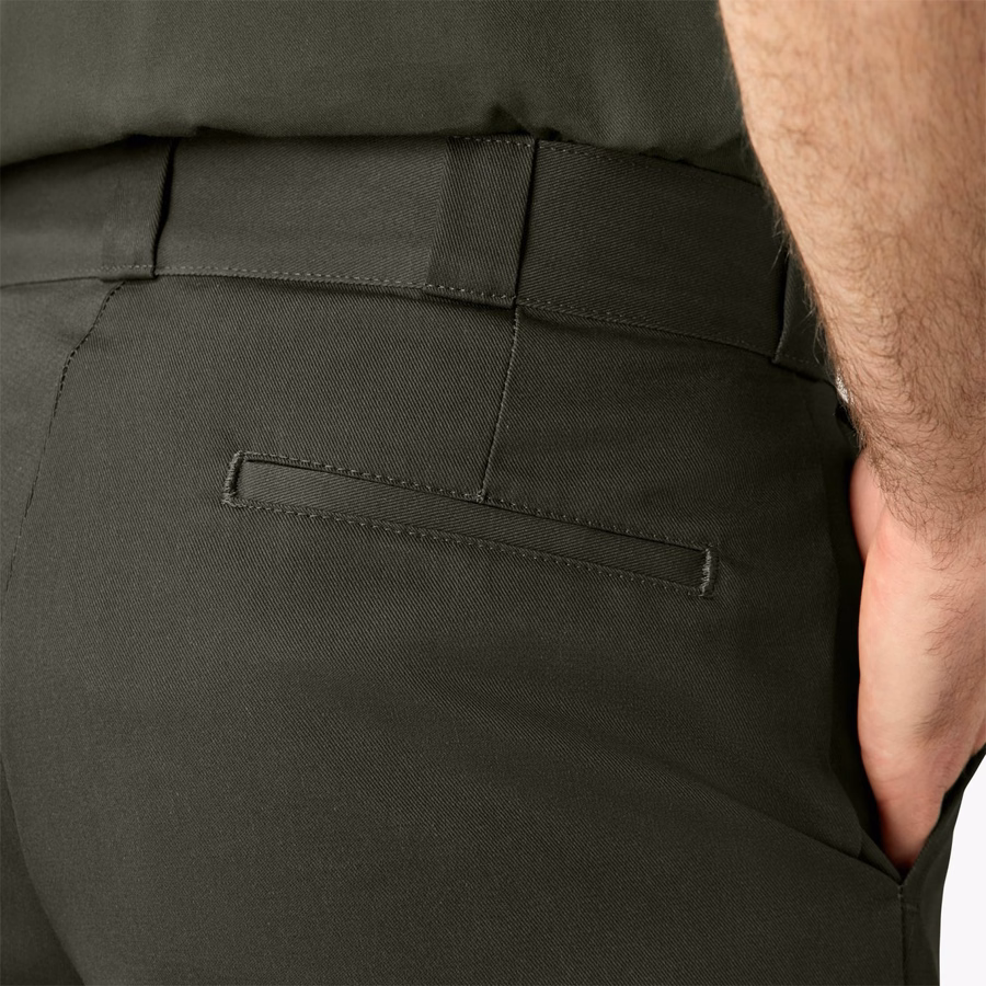 Løs passform, flat front, arbeidsshorts. 13