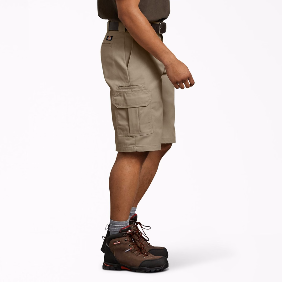 FLEX cargoshorts med vanlig passform. 11