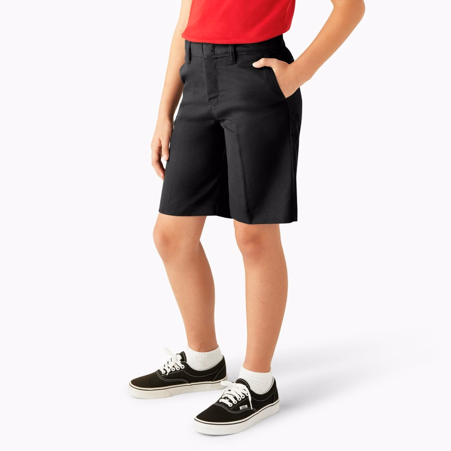 Gutteshorts med klassisk passform. 4-20