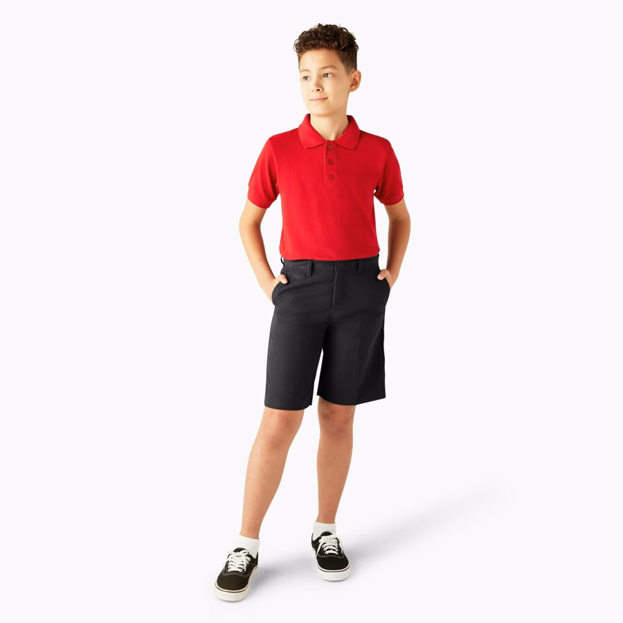 Gutteshorts med klassisk passform. 4-20