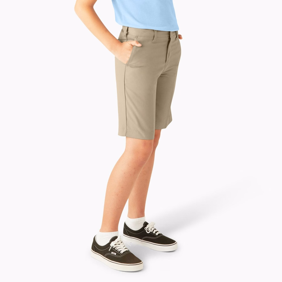 Gutteshorts med klassisk passform. 4-20